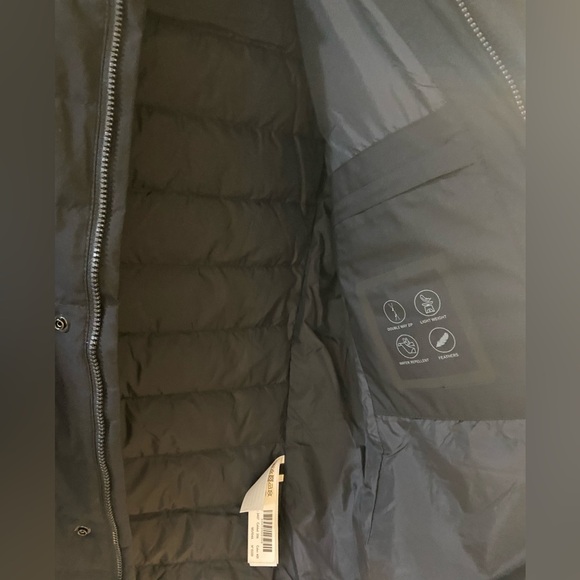 Massimo Dutti black down filled water repellent zip front jacket men. Large - Picture 9 of 14